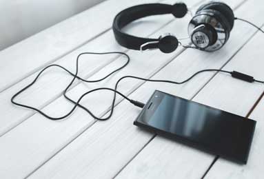 意甲媒体透露：巴尔泰萨吉本赛季崛起，米兰准备让埃斯图皮尼安改踢左中卫